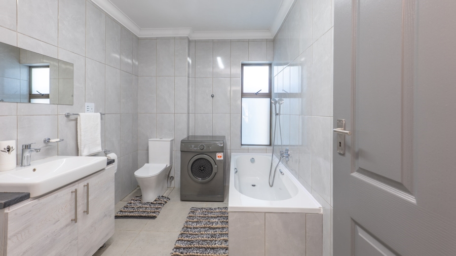 12 Bedroom Property for Sale in Agulhas Western Cape